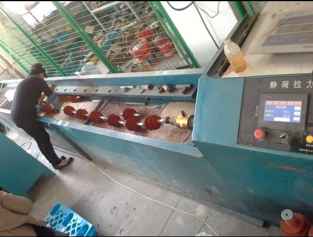 電力絕緣子臥式拉力試驗(yàn)機(jī)，濟(jì)南新時(shí)代試金試驗(yàn)機(jī)廠家直銷